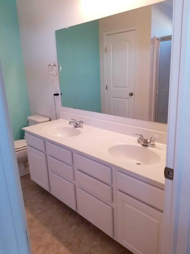 Building Photo - 336 Braxton St