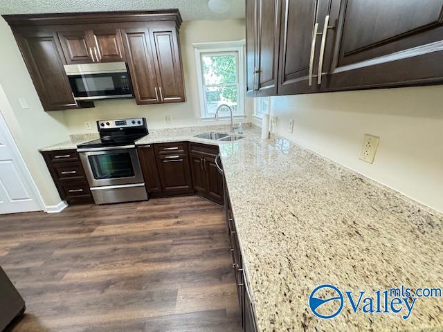 Building Photo - 194 Topaz Rd