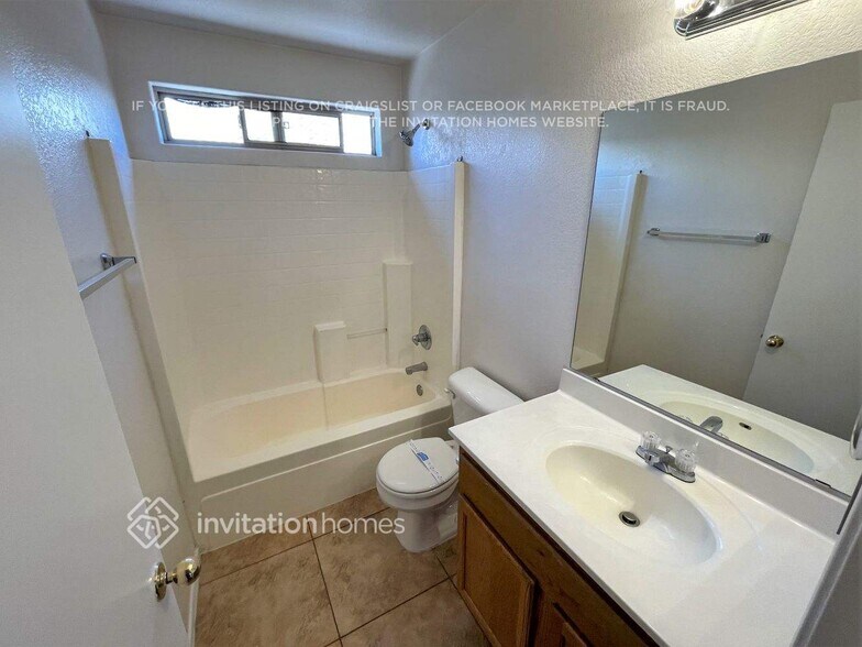 Building Photo - 3812 S 74th Dr