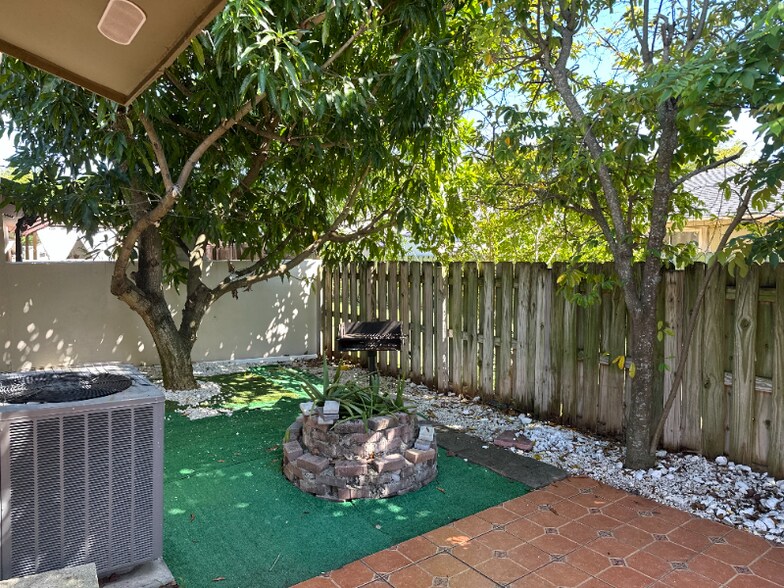 Building Photo - 12245 SW 116th Ln