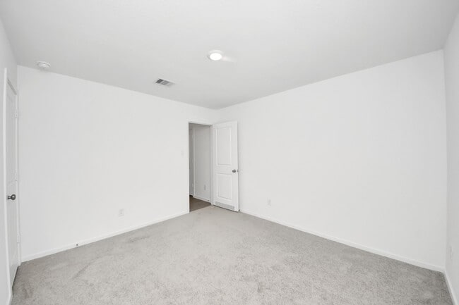 Building Photo - 1314 Charlotte Wy