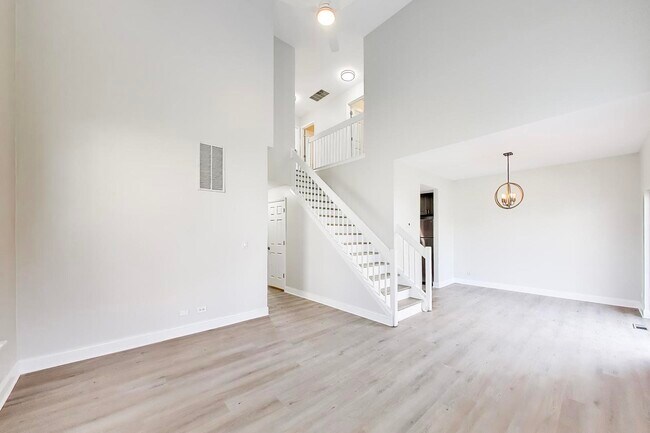 Building Photo - 2219 Rossiter Pkwy