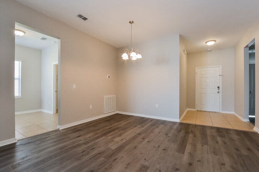 Building Photo - 5471 Silver Thistle Ln