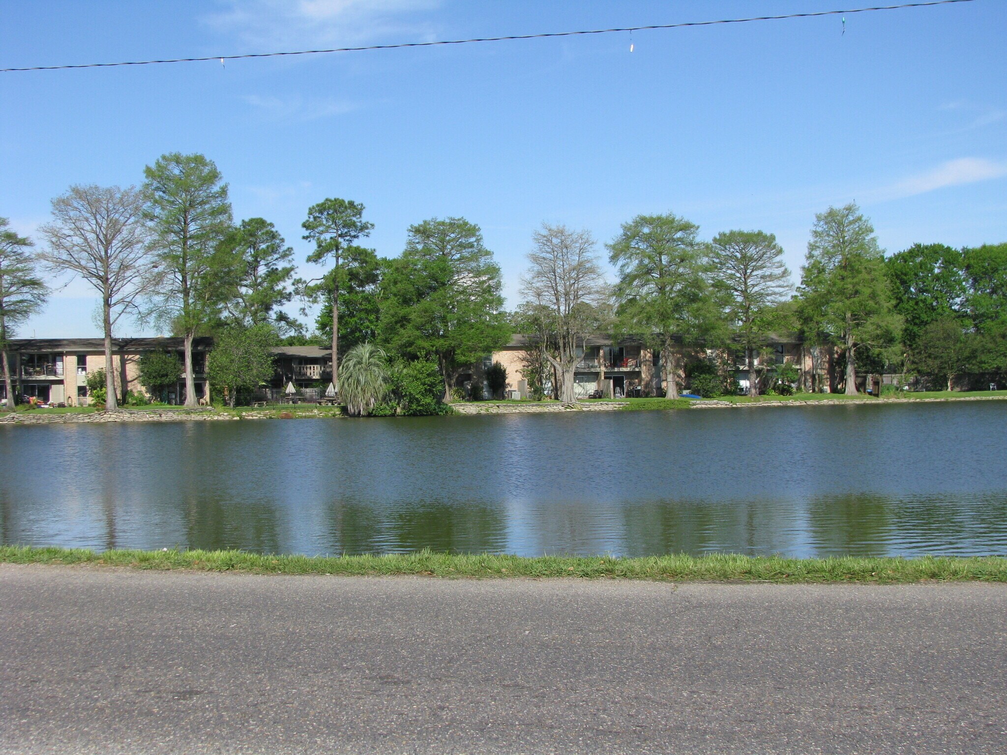 Property faces LSU Lake - 2800 July St