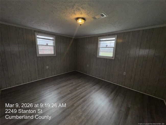 Building Photo - 2249 Stanton St