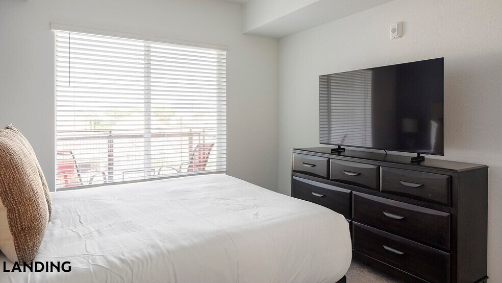 Building Photo - 1760 S Crismon Rd