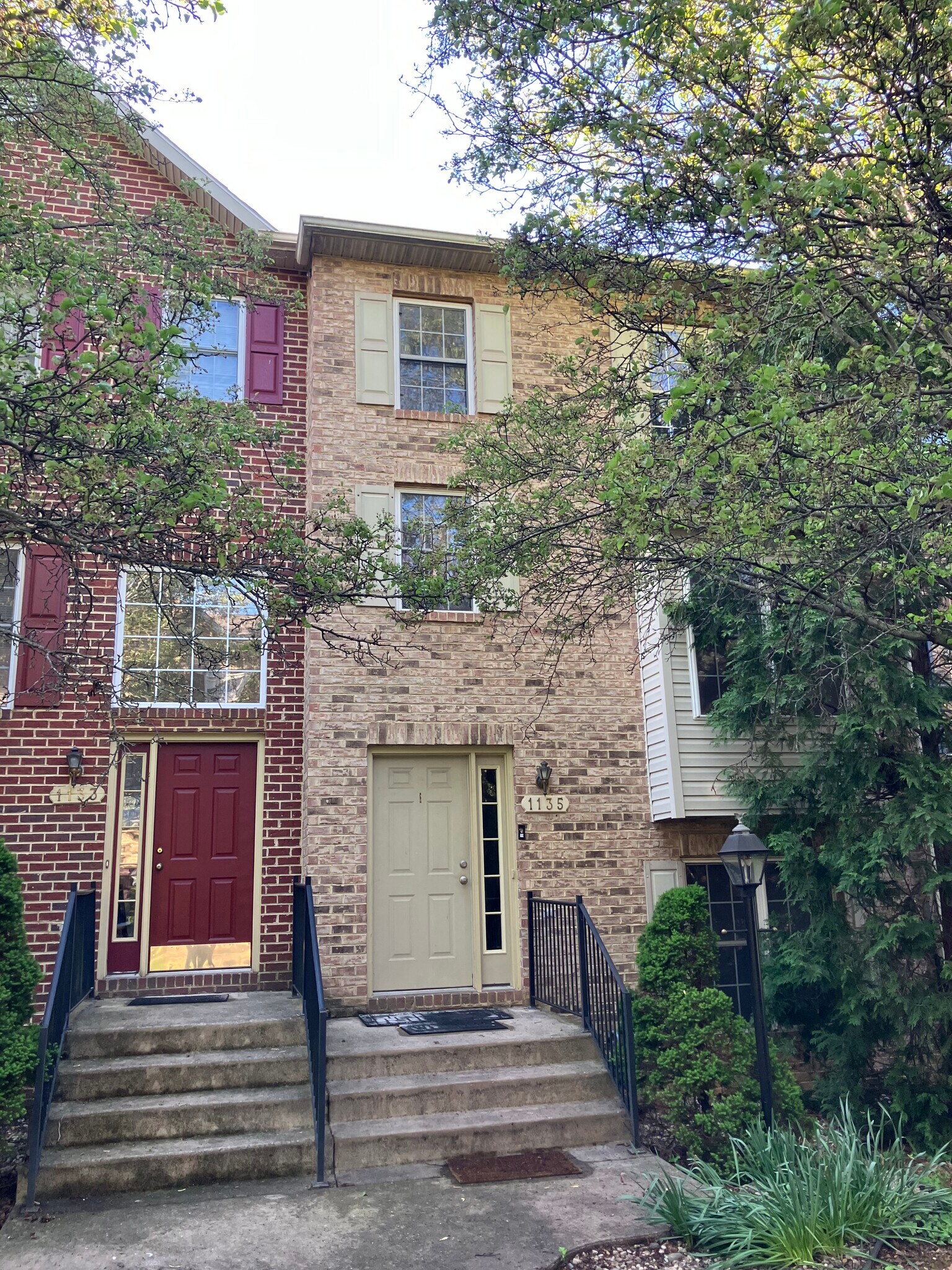 Sought after North Gate community - 1135 Lindsay Ln