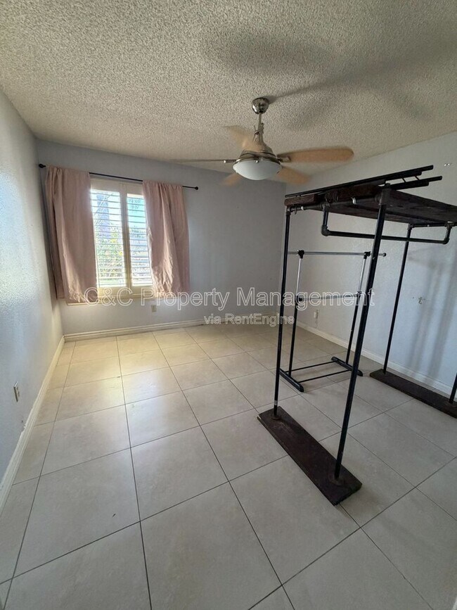 Building Photo - 18120 Raymond Ct