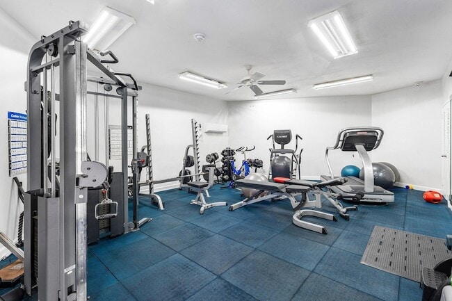 Building Photo - 5480 N Ocean Dr