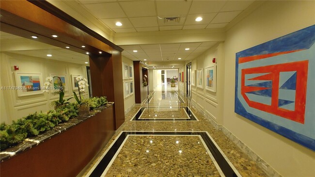 Building Photo - 5600 Collins Ave
