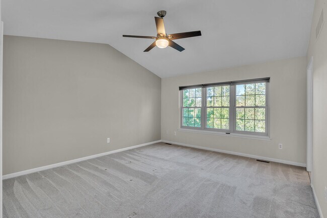 Building Photo - 41312 Maplewood Drive