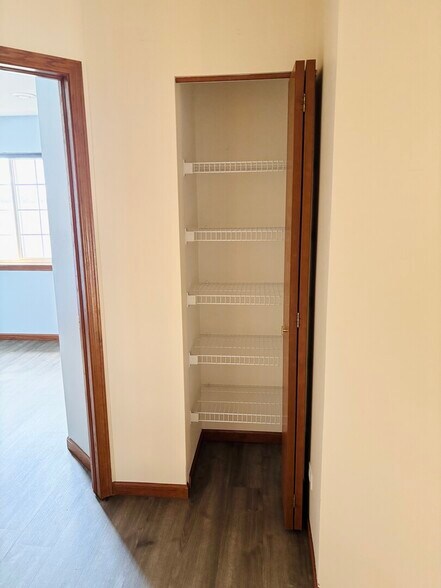 Building Photo - 2016 Harrison Ave