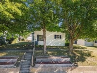 Building Photo - 703 W Dowland St