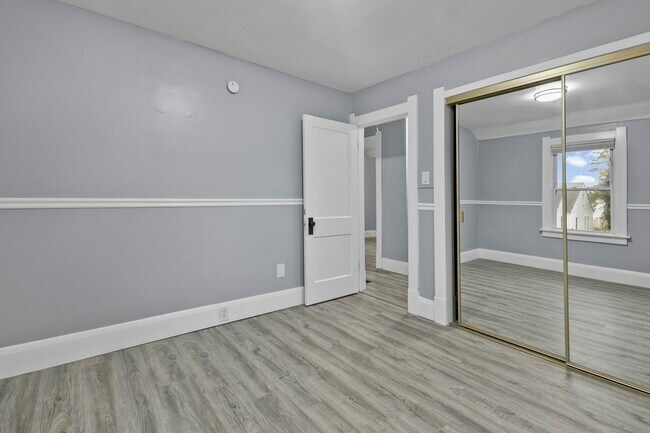 Building Photo - 1846 Harlan Rd