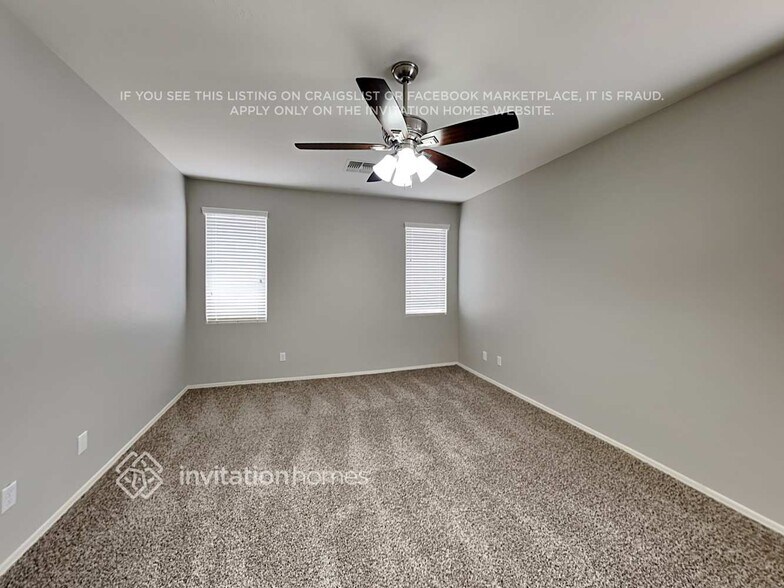 Building Photo - 6369 S Forest Ave