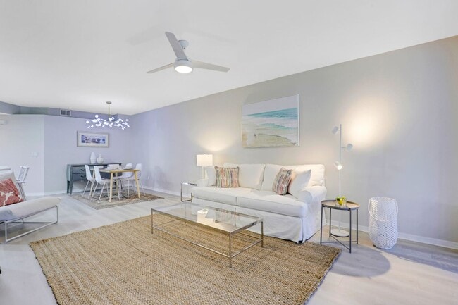 Building Photo - ** CALUSA BAY ** 2 BED / 2 BATH - CONDO - ...