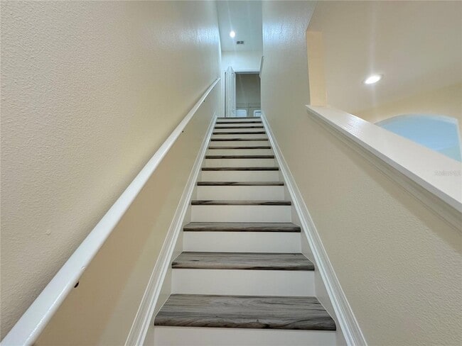 Building Photo - 1390 Grantham Dr