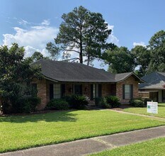 Building Photo - 755 Burgin Ave