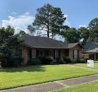Building Photo - 755 Burgin Ave