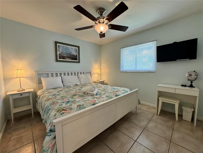 Building Photo - 4605 Gulf Dr