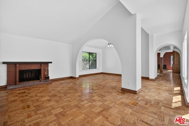 Building Photo - 7652 Quimby Ave