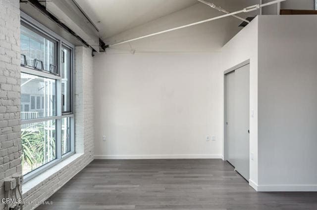Building Photo - 527 Molino St