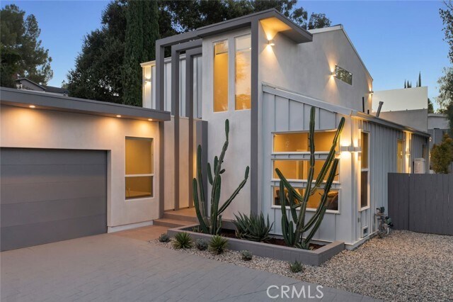 Building Photo - 4731 Topanga Canyon Blvd