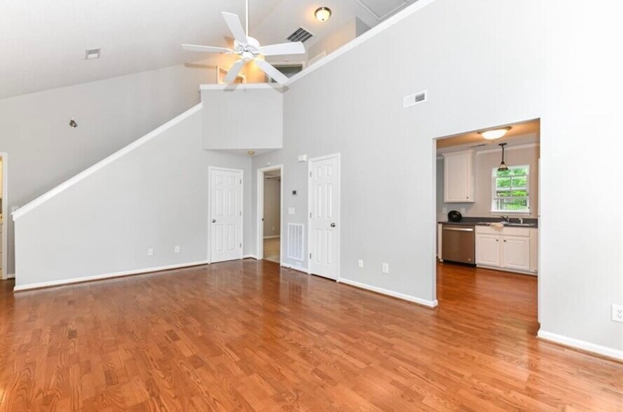 Building Photo - 3630 Sunset Hollow Dr