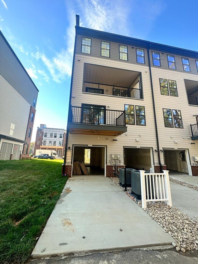 Building Photo - 13275 Coalfield Station Ln