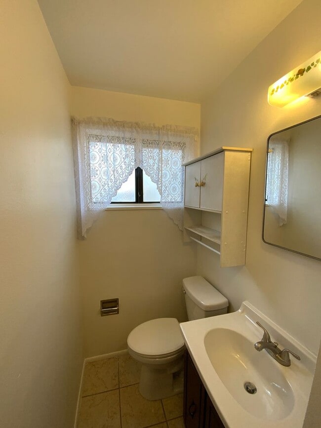 Building Photo - 3 Bedroom Single Story Home Available Near Eubank Blvd NE & Indian School Rd NE!