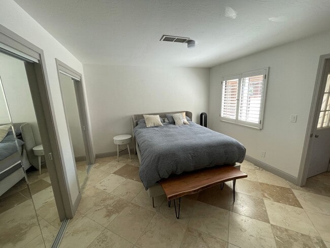 Building Photo - COMING SOON, Fully Furnished Desert Gem!