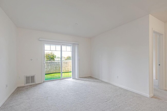 Building Photo - 3128 Loma Verde Dr