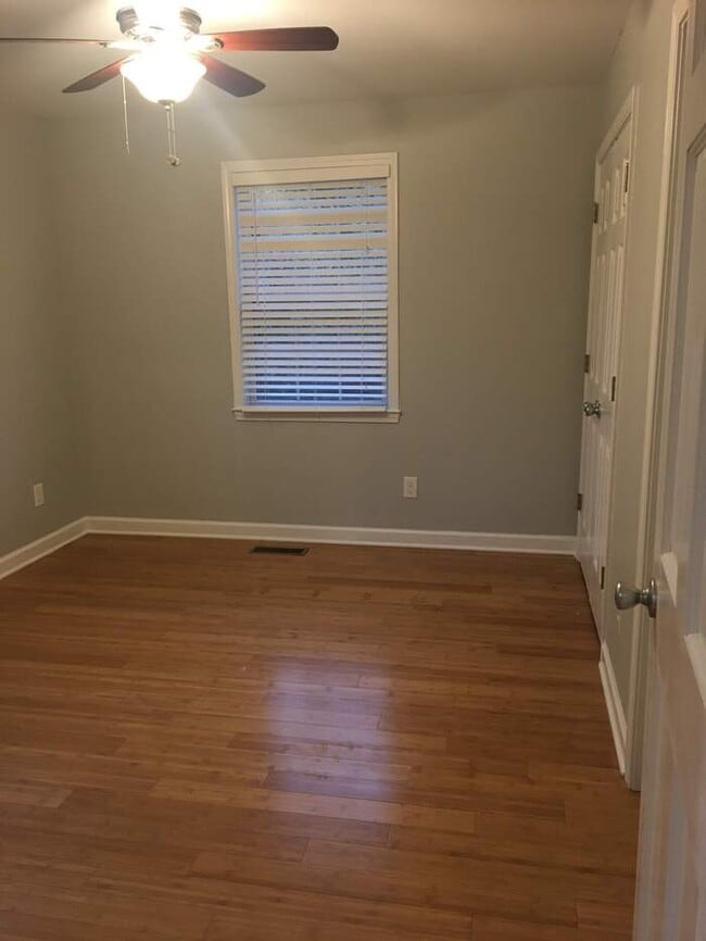 Building Photo - 3111 Stedman Dr