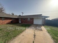 Building Photo - 3600 Willow Springs Dr