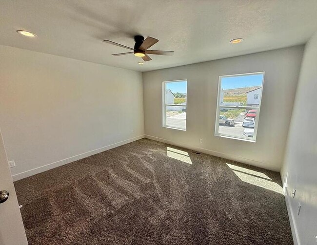 Building Photo - 242 N 900 W