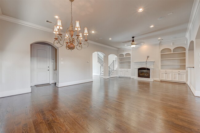 Building Photo - 7619 Pine Ridge Terrace Rd
