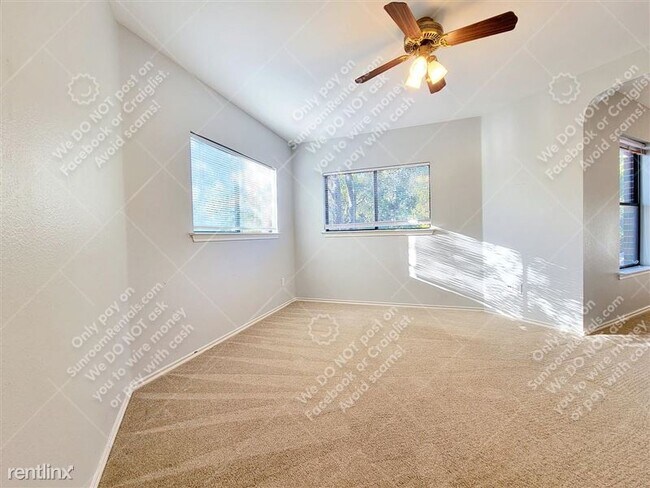 Building Photo - 809 Dogwood Trail