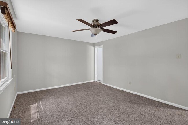 Building Photo - 8228 Goldstream Ct