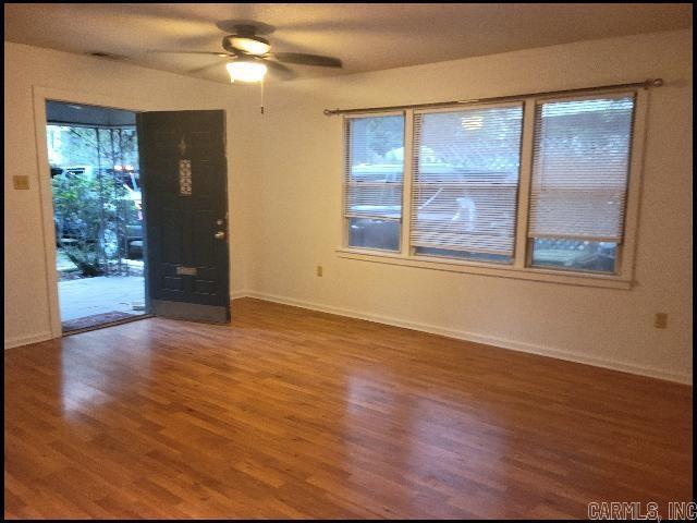 Building Photo - 1705 Lilac Cir