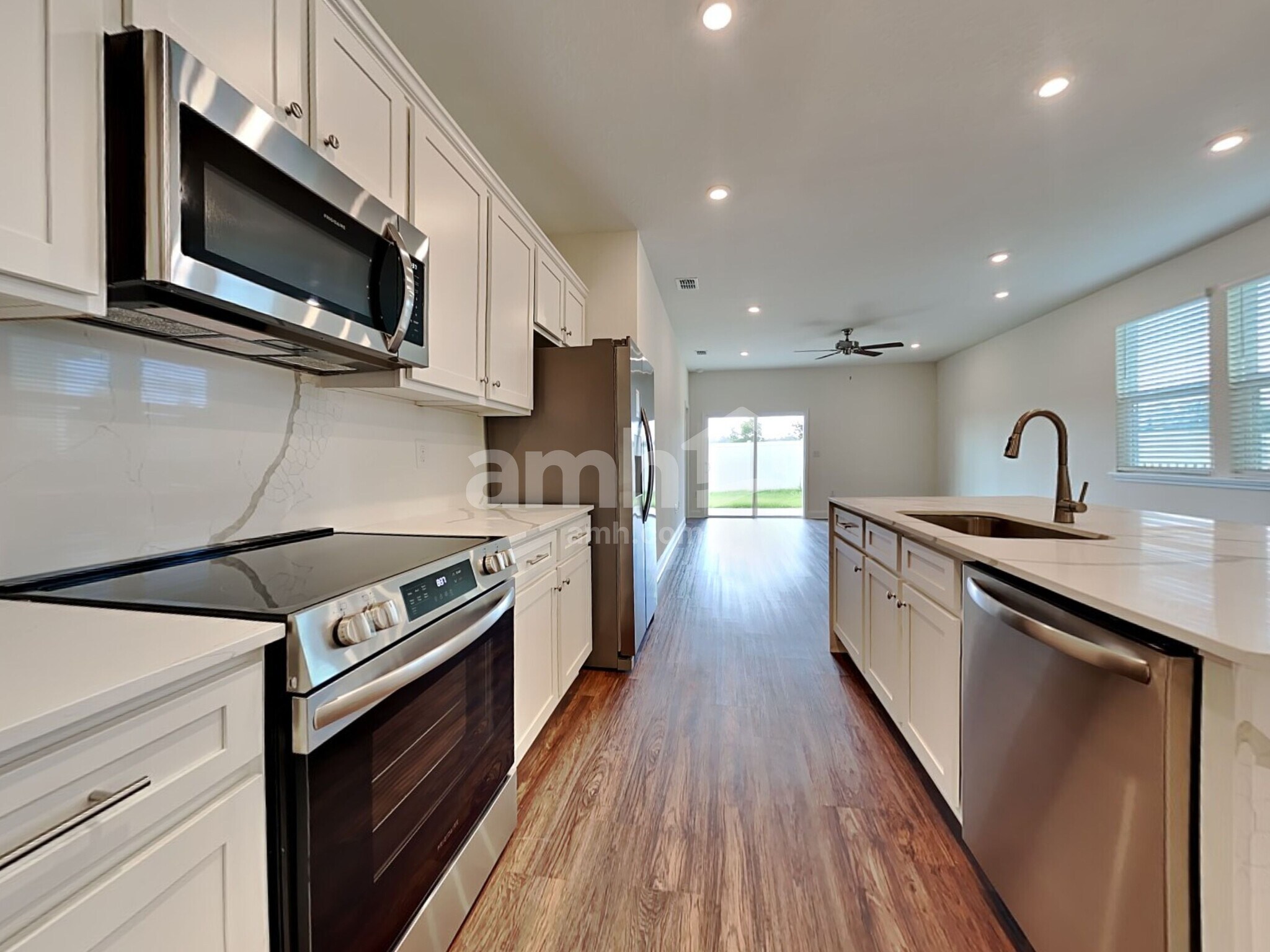 Building Photo - 359 Onate Cir