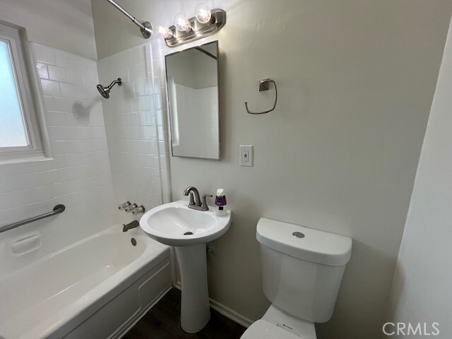 Building Photo - 686 E Cottonwood Rd