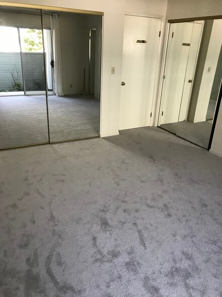 Main bedroom has 2 closets - 826 Boardwalk Pl