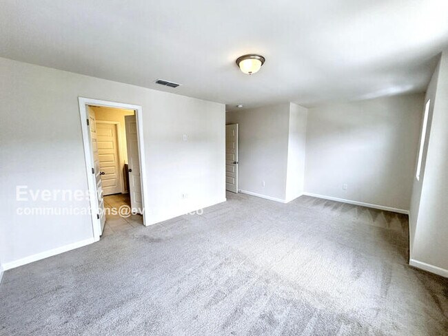 Building Photo - 3-Bed/ 2.5-Bath Townhouse/ Available Soon!