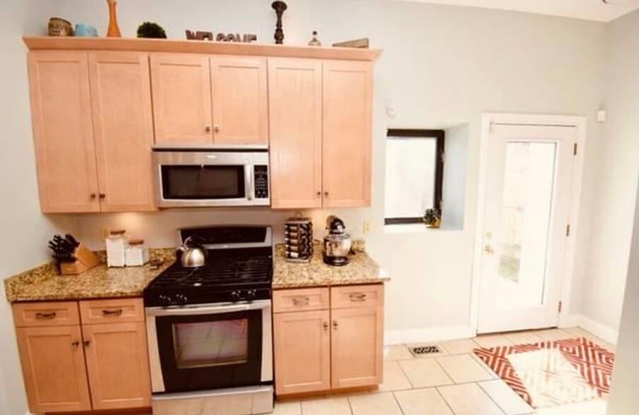 Building Photo - 4376 Olive St