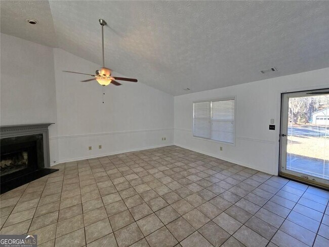 Building Photo - 1703 Windy Ridge Ct SE
