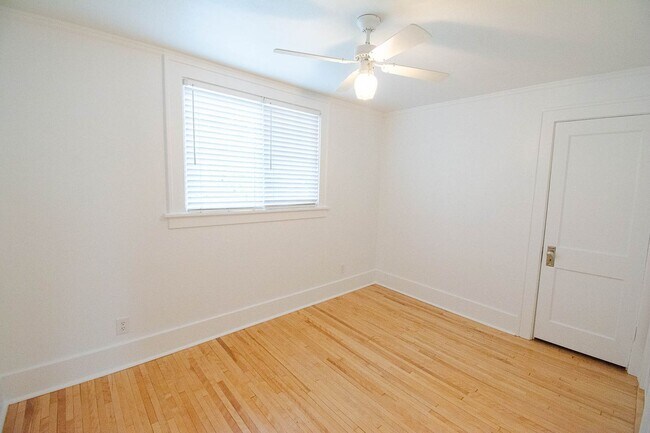 Building Photo - Beautiful Family Home Near Downtown And Hospital!