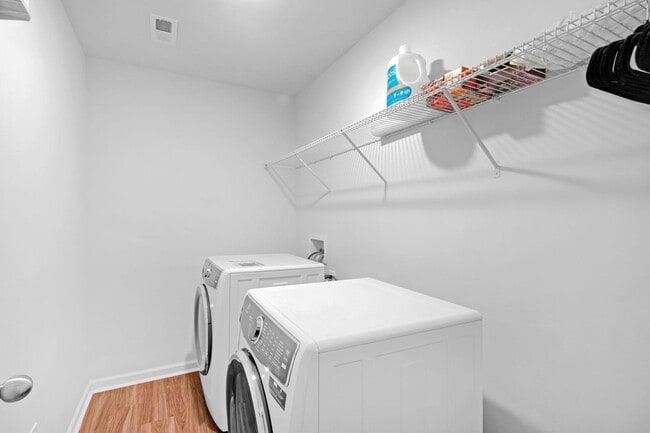 Building Photo - Move-In Ready Chic 3BR/2.5BA Brightwalk Ho...