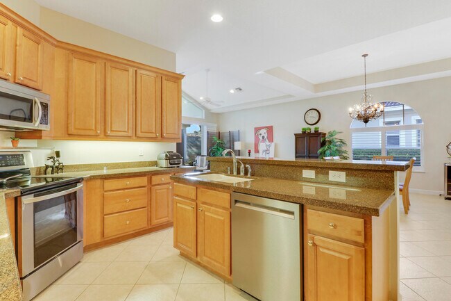 Building Photo - 7112 Maidstone Dr