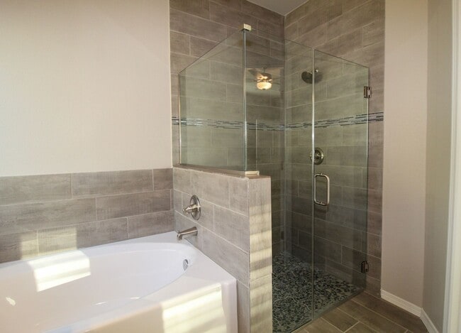 Building Photo - 1217 Golden Summer Pl