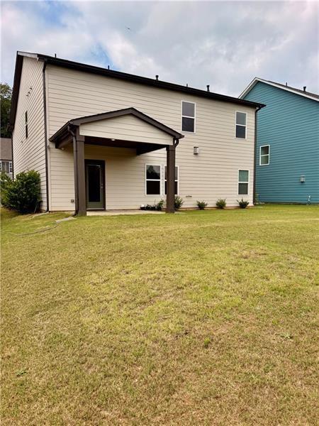 Building Photo - 215 Foxhill Dr